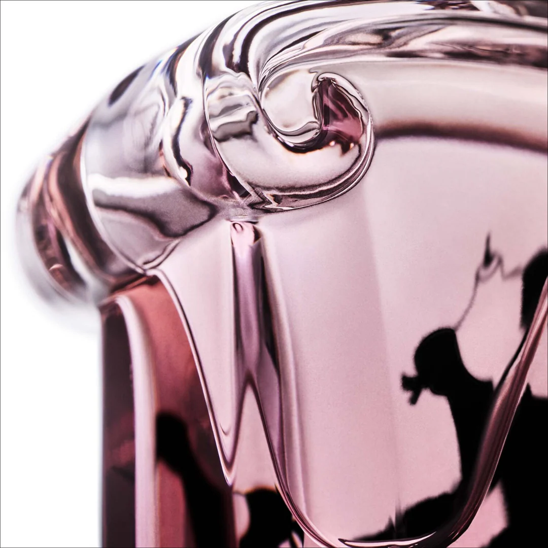 Guerlain La Petite Robe Noire Eau de Parfum for Women - Image 2